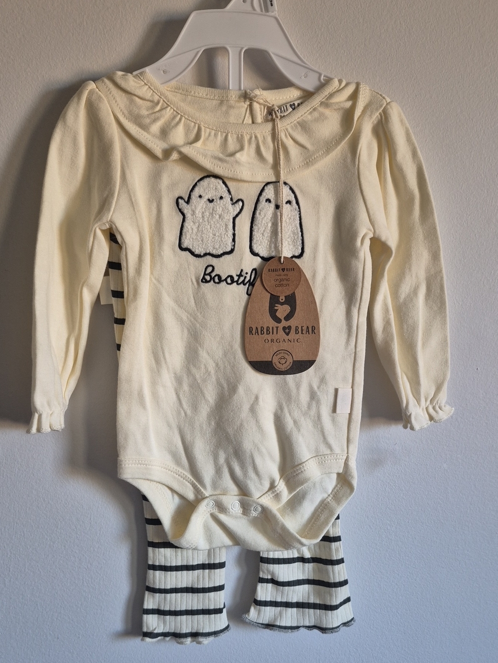 Organic Rabbit & Bear Cream Baby Bodysuit Set - Ghost Applique